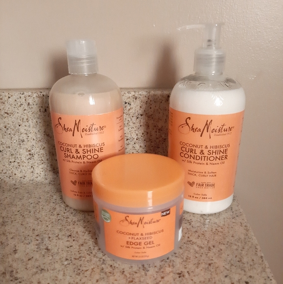 Shea Moisture Coconut and Hibiscus Haircare Bundle - Picture 5 of 12